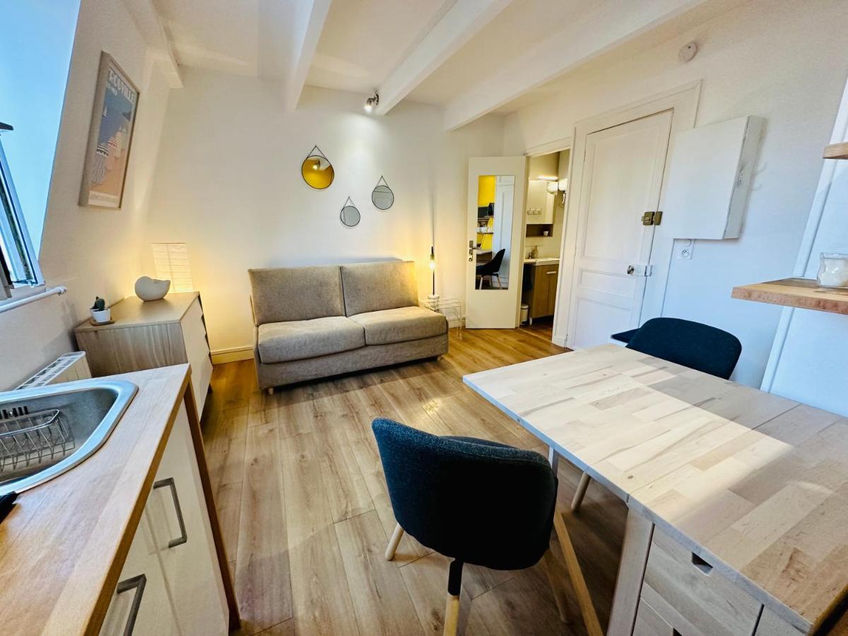 Studio Hissez Haut - Idealement Place, Plage, Restaurants, Commerces Trouville-sur-Mer Bagian luar foto